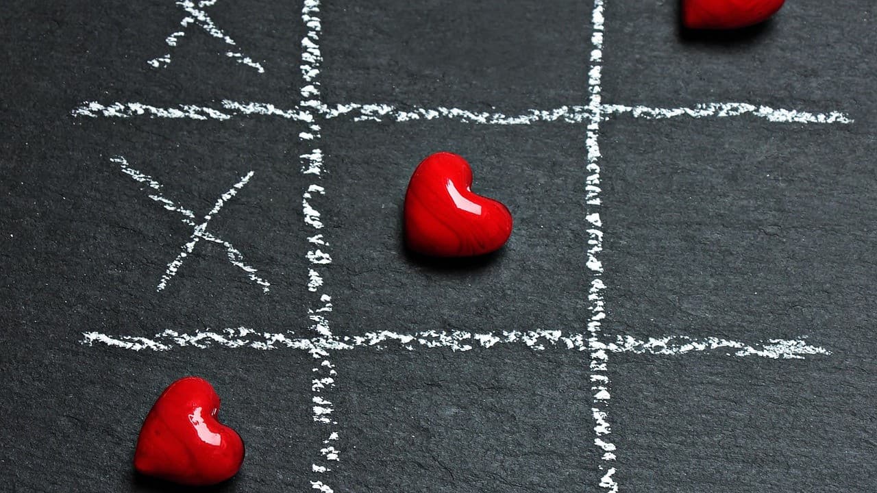 From Fake Tutorials to Real Development: How 'Tic Tac Ball' Proves the AI-SymDev Difference